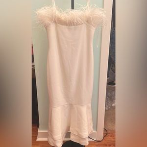 White, Likley, size 8, dress